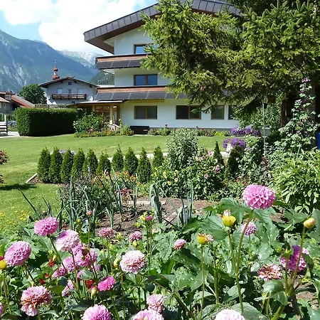 Gasthof Gästehaus Frischhut Nassereith