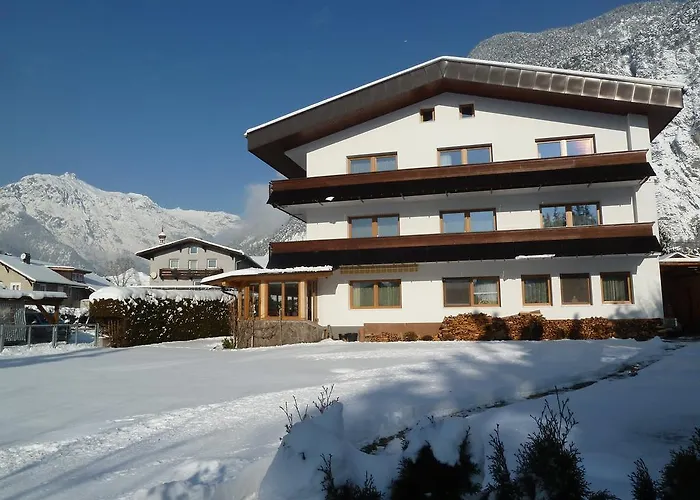 Gastehaus Frischhut 3*